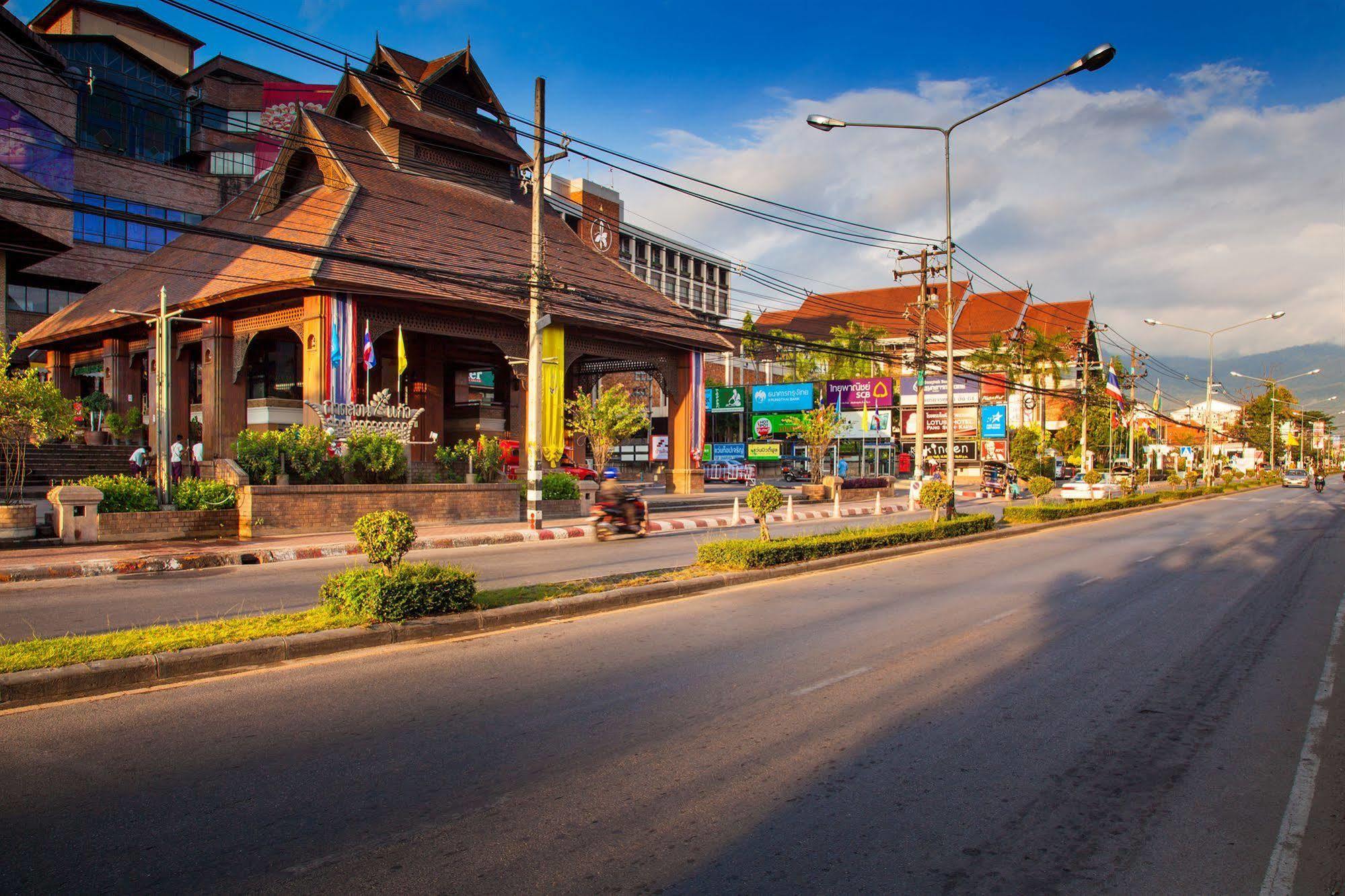 Hotel Baan Din Ki Chiang Mai Exterior foto